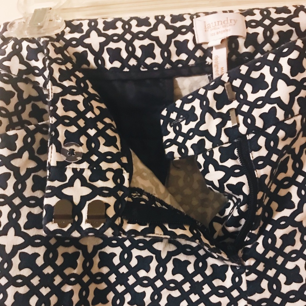 *SALE* Navy pattern statement pants - Picture 2 of 3